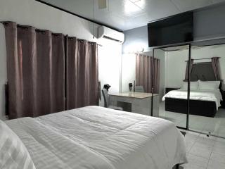 Holloway Hideaway - Lapu Lapu City - 1