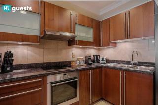 Higuests - Luxurious 2BR Haven in Iconic Palm Jumeirah - Dubai - 4