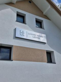 Luxury House Ledine - 0