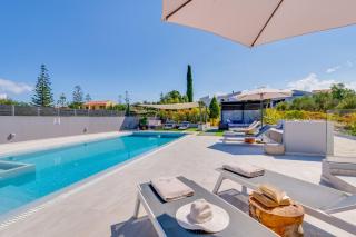 Villa Ampelaki - Premium Villa with heated pool - 3
