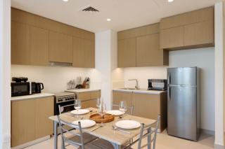 Cozy 2BR, Walk to Creek Marina & Beach - 6