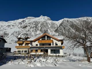 Hotel-Garni Versail - Galtür - 9
