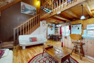 Comfy Cozy - Gatlinburg - 8