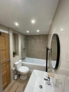 Flat 2B, 297 Gillott Road, B16 0RT - 1