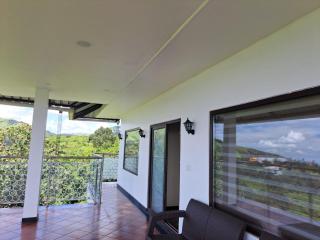 Plachoos Gardens - A luxury serviced villa in Kuttikkanam, Peermede - 3