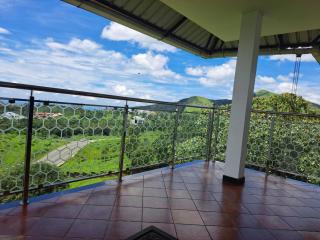 Plachoos Gardens - A luxury serviced villa in Kuttikkanam, Peermede - 1