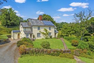 Lower Spire Cottages sleeps 11 - Dulverton - 0