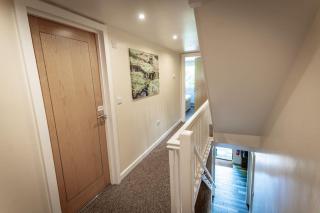 Stanton, woodland lodge with hot tub for 14 - Oakamoor - 2