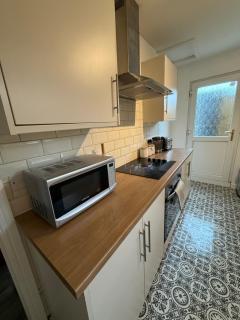 Home close to Swansea stadium - Swansea - 6
