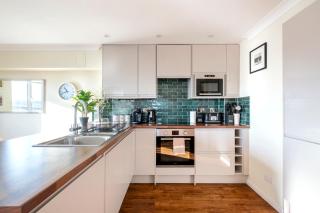 2BR Apartment with Balcony on Brighton Marina - Brighton & Hove - 9