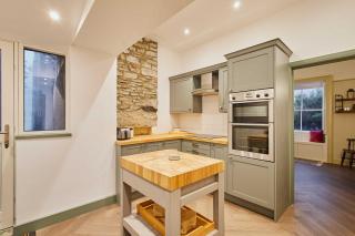 Host & Stay - Temple Terrace - 3