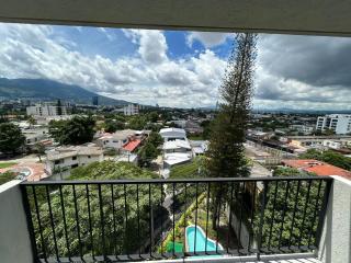Amazing City Views, with Queen Bed and Pool - 4