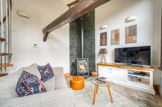 Beautiful Cottage in New Forest with Wood Burner - 0