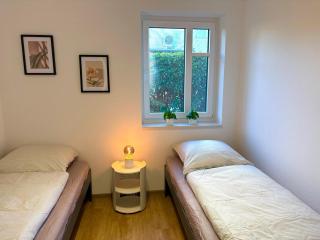 Wunderbare Ferienwohnung EG mit Nähe zum Badesee 2 - 5