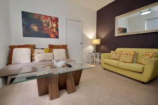 6BR, Free Parking, WiFi, SmartTVs, Sleeps 16 - 7