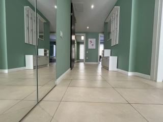 Modern 4-Rooms in Cosmopolis - Ştefăneştii de Sus - 9
