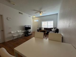 3 Bedroom 2 Bathroom Villas At SevenDwarfs 8-103 - Kissimmee - 6