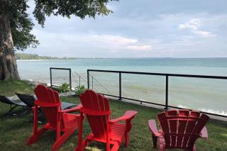 Sakura Cottage - Serenity on PEC Waterfront - 0