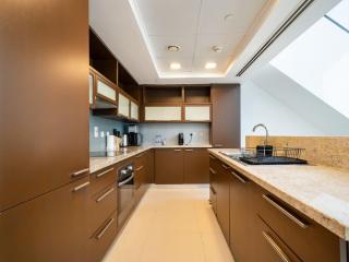 Elegant 2 Bed Downtown Duplex - Prime Location - Dubai - 3