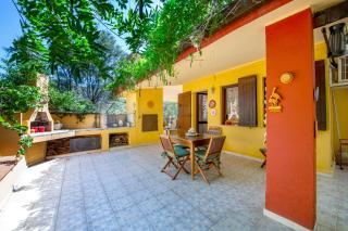 Villa with large terrace, BBQ, WiFi, AC, 2 Parking spaces - Torre delle Stelle - 0