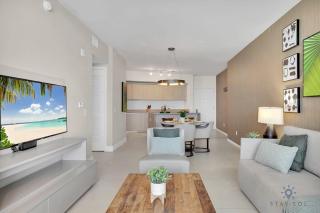 Seaside Elegance 1BR Retreat Stunning View - 2