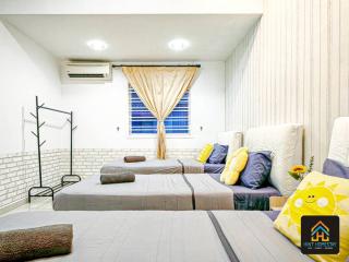 Pool,TVBox,Landed,5 min Aeon,Bukit Indah,Legoland - Johor Bahru - 2