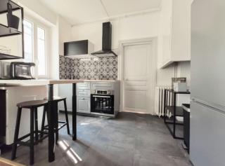 Logement de charme proche centre-ville - TV - WiFi - Dijon - 2