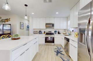 Mermaid Mansion - Deerfield Beach - 3