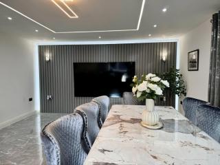 Lux 7 Bedroom residence - Waterlooville - 2