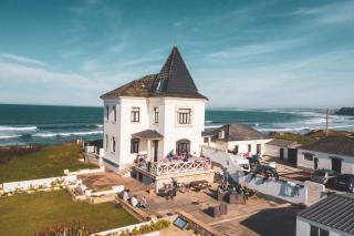 Surfcastle bnb and Surf School - Ferrel - 0