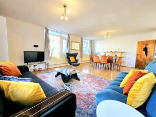 Bright & Spacious Home in Building with Lift, right next to Bayswater Station - Walk to Kensington Palace, Hyde Park, Little Venice & Notting Hill - London - 0