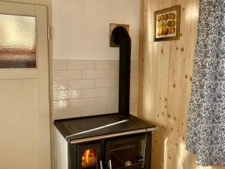 Sweet Bee Cottage - 3