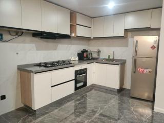 3 bedroomed apartment, 3 bathrooms and fully furnished - Nairobi - 2