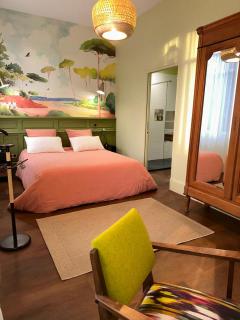 T2 standing de La tour jayan - 0