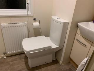 luxury 2 bed lodge sleeps up to 6, free parking, Wi-Fi, E3 Whitehouse leisure park towyn - 3