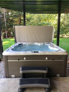 Red Devil Six Bedroom Cottage Private Beach - 1