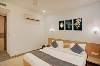 Townhouse RELAX SUITS A BOUTIQUE HOTEL VASUNDHARA - Ghaziabad - 8