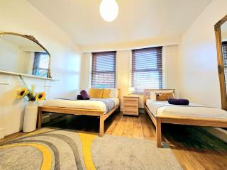 King's Cross & Angel Area, 4 Bedrooms Home with 7 beds & Private Rooftop - Walk to St Pancras International - Londra - 9