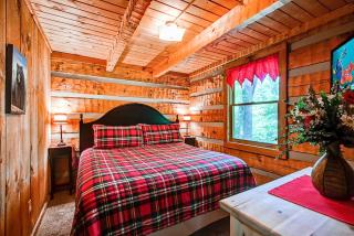 Mountain Hideaway - 2