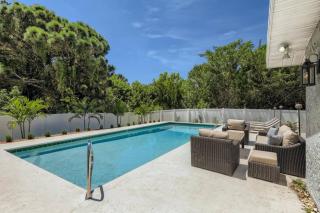 Gulfside Retreat Big Family Near Clearwater StPete - Seminole - 4