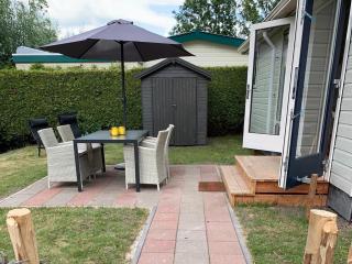 Holiday Home near Wadden Sea & Elfsteden Path - Tzummarum - 4