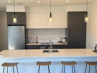 Modern & Homely - Double Garage - Napier - 3