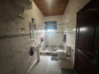 Mirlees Court Home Inn - 4