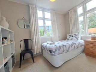 Luxury Home X Modern Living - Dunedin - 5
