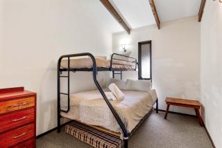 A Spanish Dream in Kinloch - 1