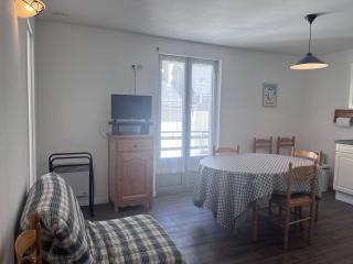 Appartement famille à Cauterets avec balcon, casier à ski, idéal pour 4 personnes - FR-1-812-36 - 9