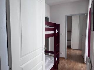 Appartement lumineux avec balcon, parking et casier à skis - FR-1-812-17 - Cauterets - 9