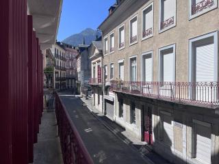 Appartement lumineux avec balcon, parking et casier à skis - FR-1-812-17 - Cauterets - 8