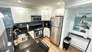 Steps to beach with No Resort Fees and FREE parking 2 - St. Pete Beach - 8