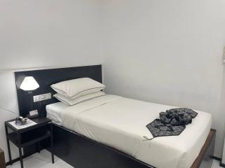 YAMA HOTEL & ROOFTOP BAR - Yangon - 8